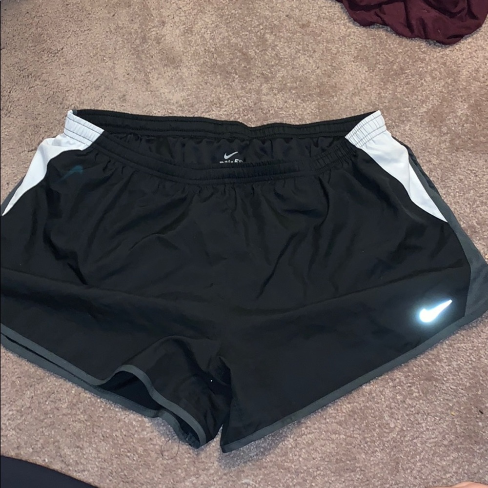 NIKE DRI-FIT RUNNING SHORTS